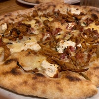 11/6/2021에 Donnie H.님이 Pizzeria Orso에서 찍은 사진