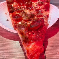 Снимок сделан в Breckenridge Ale House &amp;amp; Pizza пользователем Ralph S. 9/10/2022