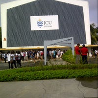 Photo taken at James Cook University (JCU) by ayu sita l. on 10/19/2012
