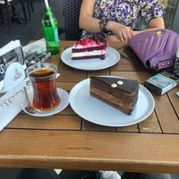 Foto tirada no(a) Shatilli Cafe Xtra por Volkan K. em 5/27/2022