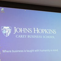 Foto diambil di Johns Hopkins Carey Business School - Harbor East oleh NC pada 6/15/2016