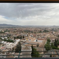 Foto scattata a Hotel Alhambra Palace da Dina D. il 4/28/2023