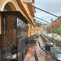 Foto scattata a Hotel Alhambra Palace da Dina D. il 4/28/2023