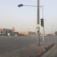 طريق عمر بن عبدالعزيز تقاطع شارع الامير متعب بن عبدالعزيز Perekrestok V الربوة