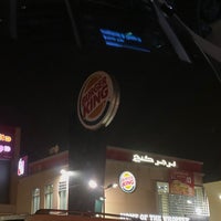 Photo taken at Burger King by 𝐀𝐛𝐨𝐋𝐀𝐘𝐀𝐋 on 12/1/2019