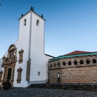 Das Foto wurde bei Igreja de Santa Maria von Pastoral do Turismo B. am 1/19/2014 aufgenommen