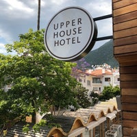 Das Foto wurde bei Upperhouse Boutique Hotel von TcMakbule Y. am 4/27/2018 aufgenommen