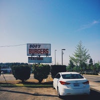 5/7/2014 tarihinde Oleg Z.ziyaretçi tarafından Bob&amp;#39;s Burger'de çekilen fotoğraf
