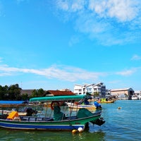 9/10/2018에 Zack A.님이 Kuala Terengganu Waterfront에서 찍은 사진