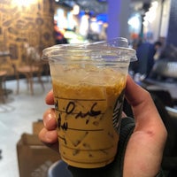 Foto tirada no(a) Starbucks por Abdulilah em 1/26/2023
