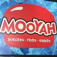 1/16/2015にBarbara K.がMOOYAH Burgers, Fries &amp;amp; Shakesで撮った写真