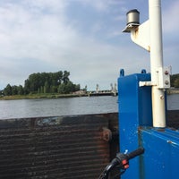 Photo taken at Veerkantoor Pont Buitenhuizen by Rinus v. on 8/1/2018
