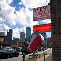 Photo taken at Avenue Grill by Houston Press on 8/12/2014