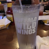 Photo taken at Buffalo Wings &amp;amp; Rings - North McAllen by Roger C. on 7/19/2016