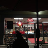 Photo taken at Cold Stone Creamery by Roger C. on 3/29/2016