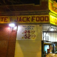 Photo taken at Pete &amp;amp; Jack Food &amp;amp; liquors by Leon P. on 11/17/2012