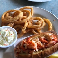 Снимок сделан в Westbrook Lobster Restaurant &amp;amp; Bar пользователем Kevin M. 7/8/2017