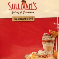 Photo prise au Sullivans Eatery And Creamery par Anthony M. le12/27/2012