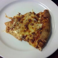 Foto scattata a Big Nick&amp;#39;s Pizza da lisa il 9/19/2012