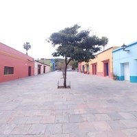 Photo taken at La Cruz de Piedra by Michel Johan C. on 10/29/2017