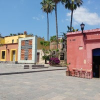 Photo taken at La Cruz de Piedra by Michel Johan C. on 2/22/2018