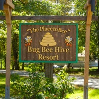 Foto tomada en BugBee Hive Resort  por BugBee Hive Resort el 1/6/2014