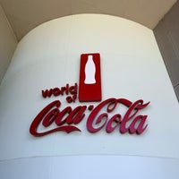 Review World of Coca-Cola