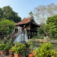 Photo taken at Chùa Một Cột (One Pillar Pagoda) by Annop L. on 11/2/2023