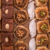 รูปภาพถ่ายที่ Panadería y Confitería Armenia โดย Panaderia y Confiteria Armenia เมื่อ 1/14/2014
