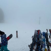 Photo taken at Kagura Mitsumata ski resort area by kagyu3 on 3/26/2023