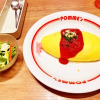 Photo taken at ポムの樹Café by sma* on 9/24/2023