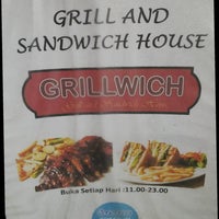 Photo taken at Grillwich House (Grill And Sandwich House) by Agung I. on 3/22/2014