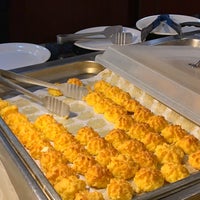 Снимок сделан в Asian Buffet пользователем Michael 2/11/2019