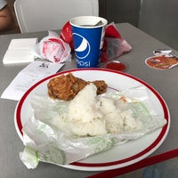 Photo taken at KFC by Gitoatm on 12/21/2016
