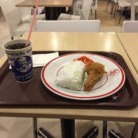 Photo taken at KFC by Gitoatm on 4/21/2015