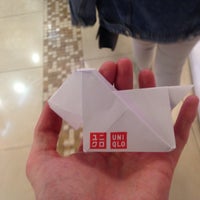 Photo taken at UNIQLO by Yan S. on 5/14/2016
