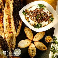 Das Foto wurde bei Shawarma Time شاورما تايم von Shawarma Time شاورما تايم am 8/24/2015 aufgenommen