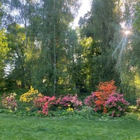 Foto tirada no(a) Zahrada Stromovka por Anber Y. em 5/16/2022