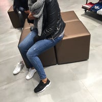 Foot Locker - Binnenstad - Veldstraat 80