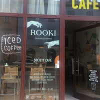 รูปภาพถ่ายที่ ROOKI Travel Cafe โดย Alina A. เมื่อ 8/16/2018