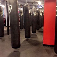 Das Foto wurde bei TITLE Boxing Club Chicago West Loop von Julie S. am 8/23/2016 aufgenommen