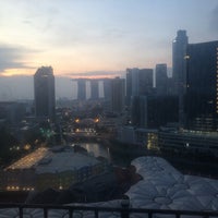 Das Foto wurde bei Novotel Singapore Clarke Quay von Yan C. am 5/1/2019 aufgenommen