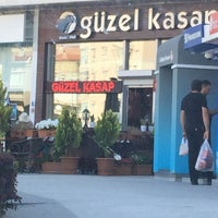 Das Foto wurde bei Güzel Kasap von Elif Merve S. am 6/18/2016 aufgenommen