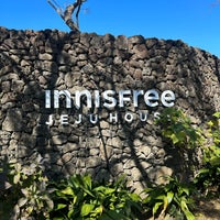 Photo taken at innisfree JEJU HOUSE by cheb on 11/20/2023