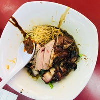Photo taken at Hiang Ji Roasted Meat &amp;amp; Noodle House by CY W. on 8/6/2018