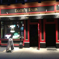 Foto diambil di Daly&amp;#39;s Pub oleh Daly&amp;#39;s Pub pada 1/9/2014