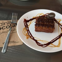 รูปภาพถ่ายที่ Vainilla Chocolate โดย Auryn E. เมื่อ 6/7/2015