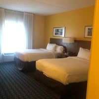 รูปภาพถ่ายที่ Fairfield Inn &amp;amp; Suites by Marriott Newark Liberty International Airport โดย Yuya S. เมื่อ 1/25/2023