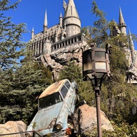 Photo taken at Harry Potter and the Forbidden Journey by Chule!! on 8/25/2023