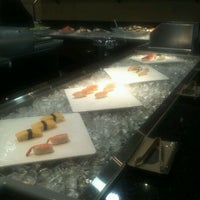 11/17/2012 tarihinde cheryl b.ziyaretçi tarafından Kumo Ultimate Sushi Bar &amp;amp; Grill Buffet'de çekilen fotoğraf